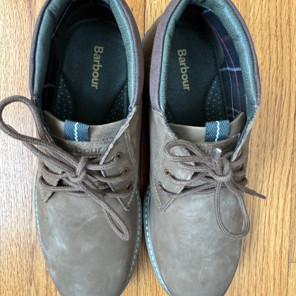 Barbour NWOT Men’s Chukka ankle boots brown size 7